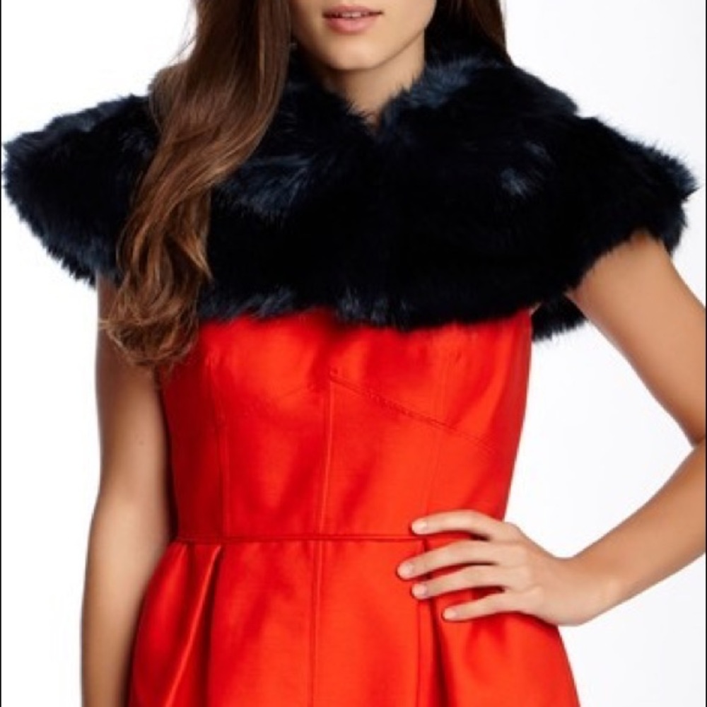 Ruyi Faux Fur Collar in Sapphire Blue